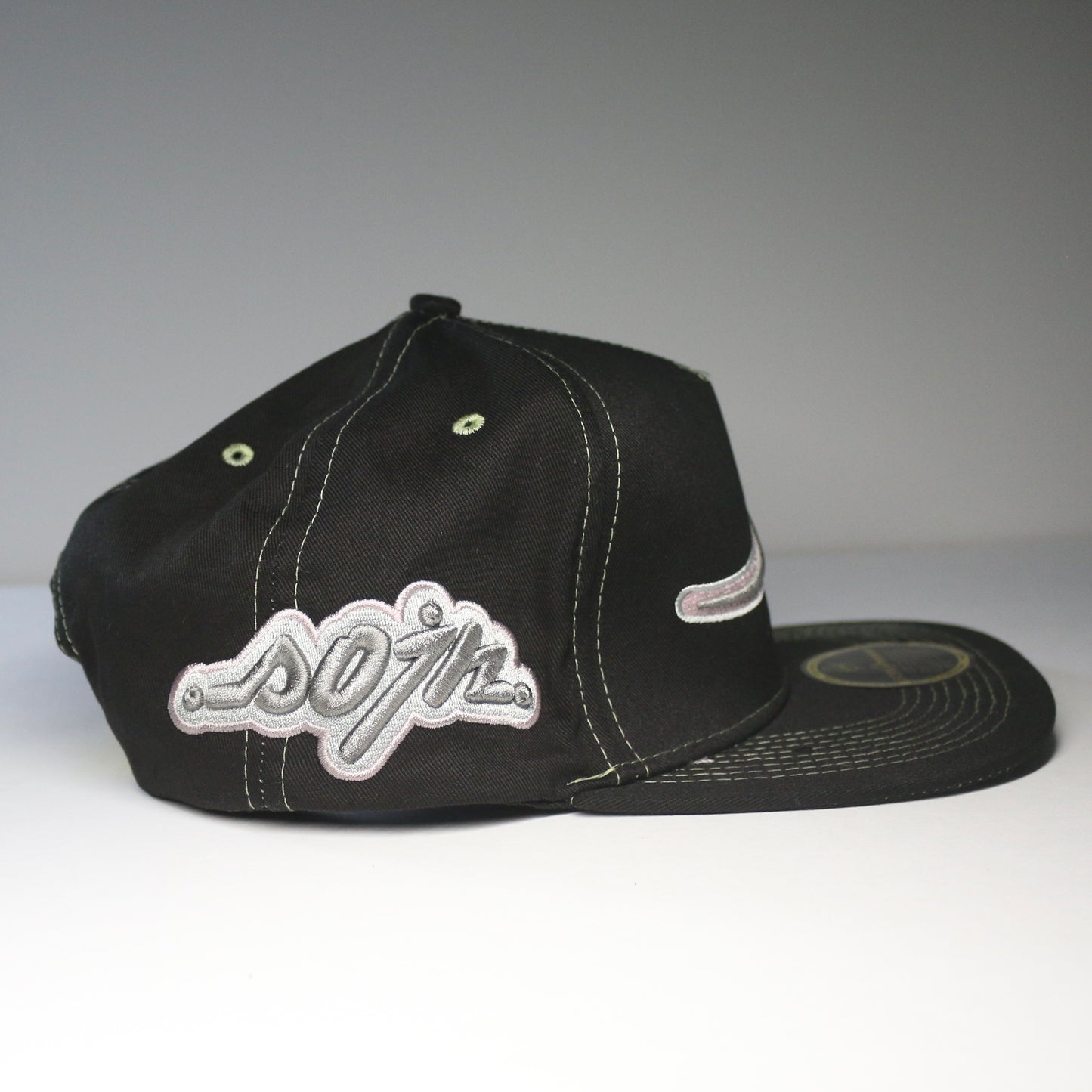 Black Bubble Gum
