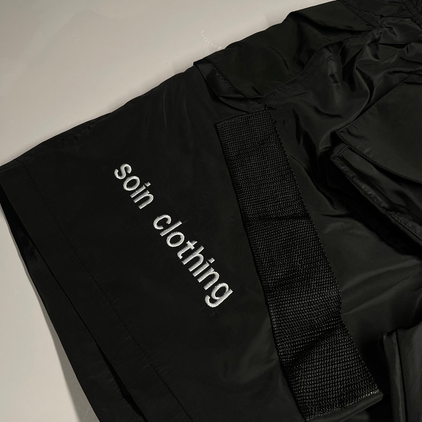 Black S Pocket