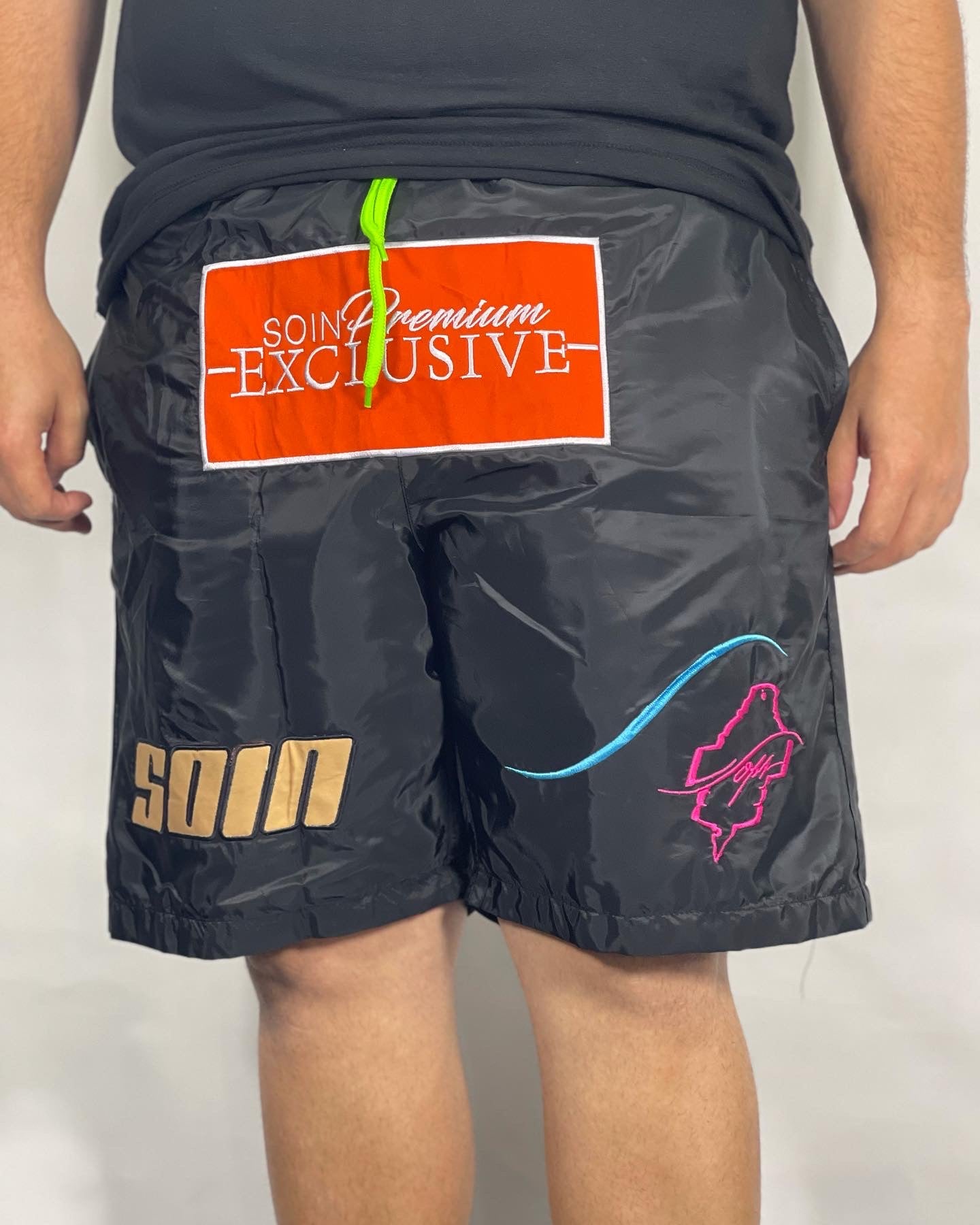 Black Premium Exclusive