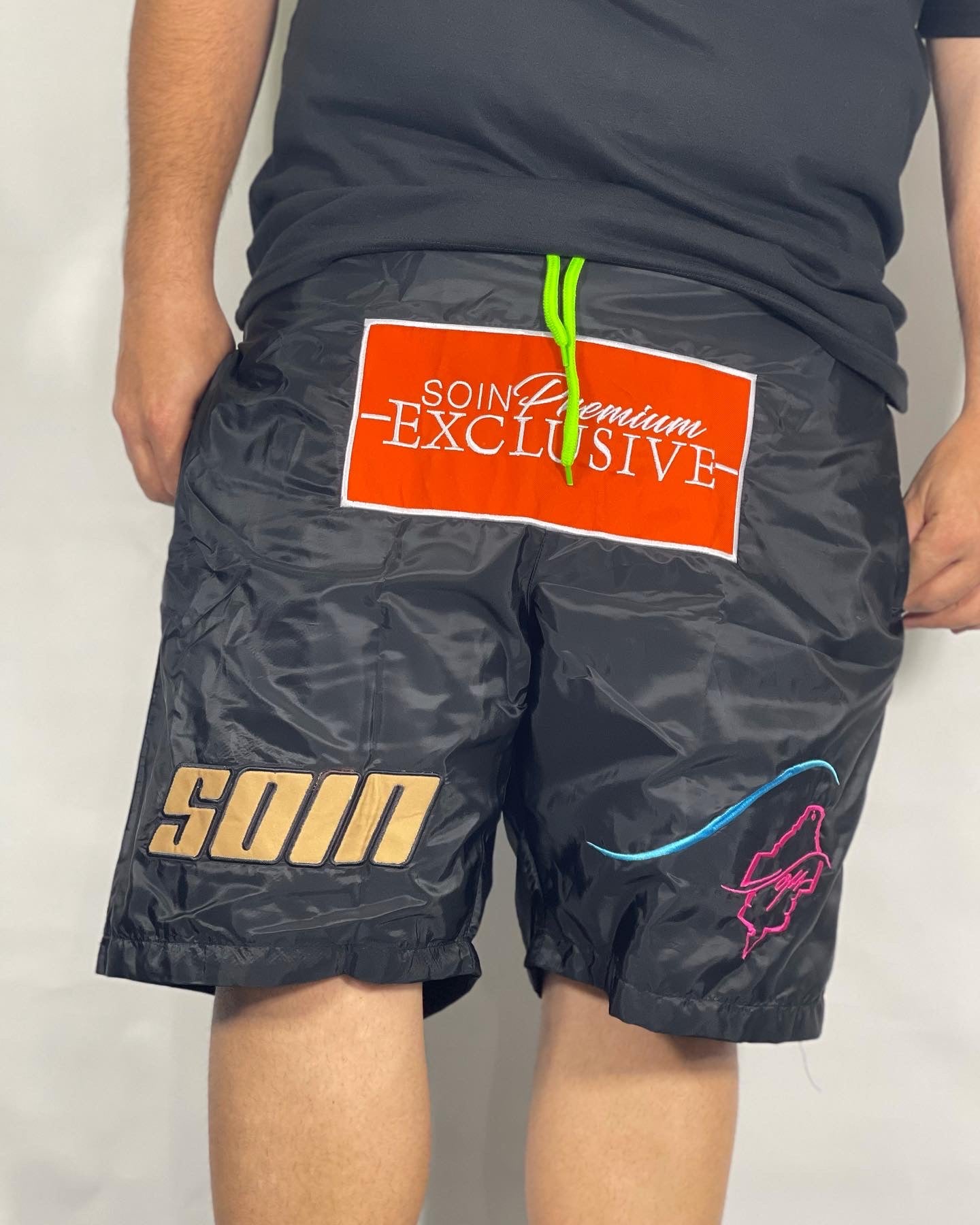 Black Premium Exclusive